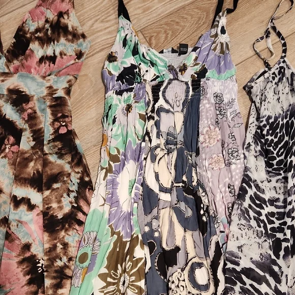 Colorful Patterned Dresses - Picture 4 of 5